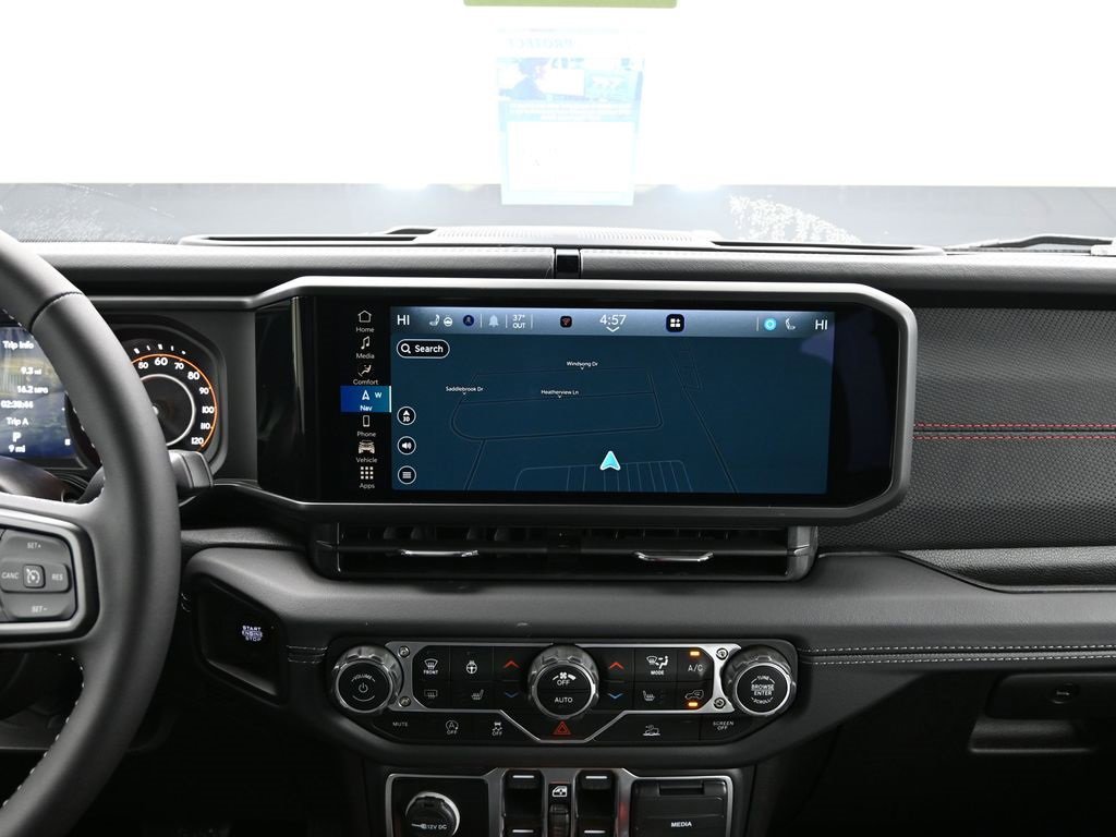 New 2025 Jeep Wrangler Unlimited Rubicon w/ Technology Group image 22