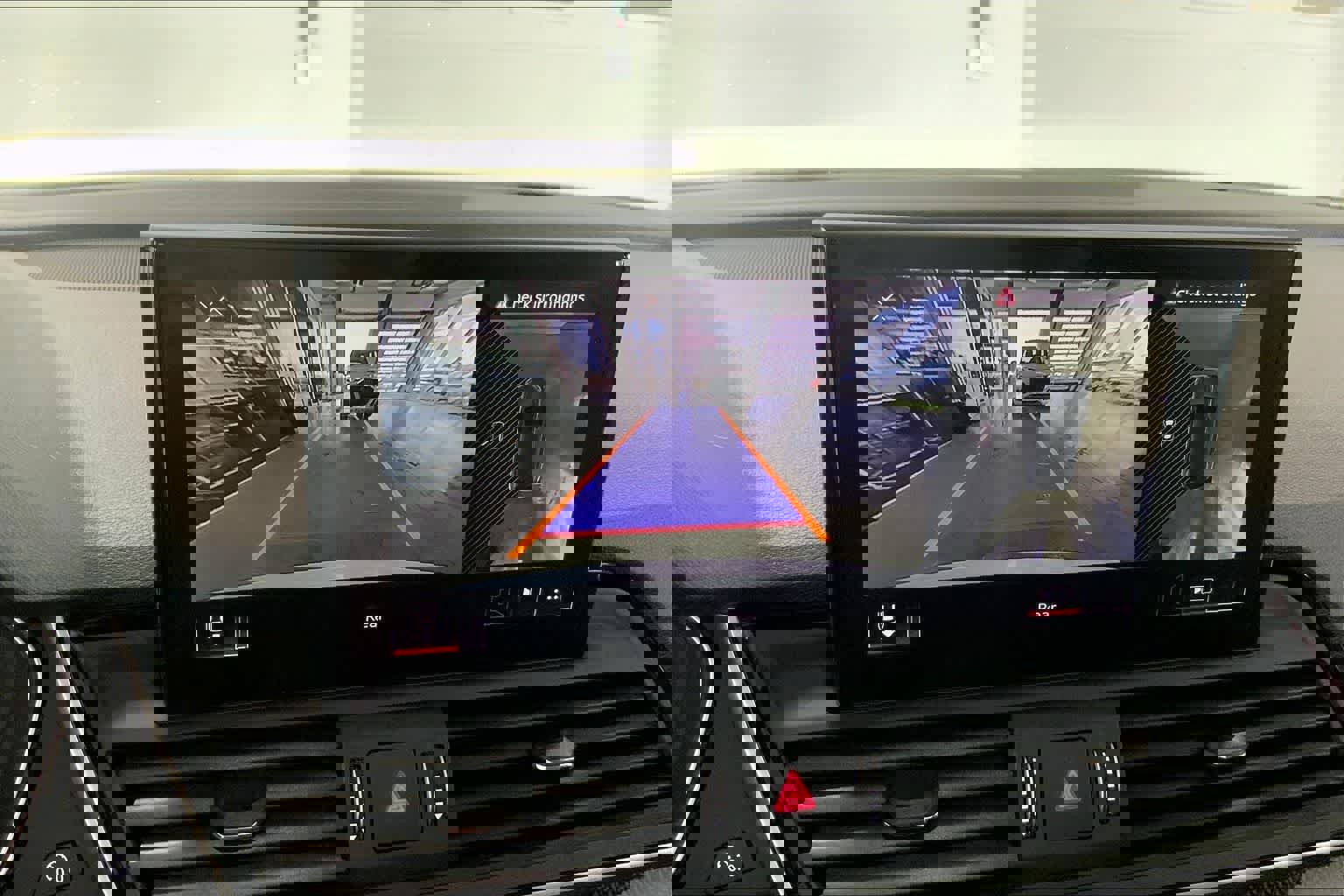 Used 2024 Audi SQ5 Premium Plus w/ Premium Plus Package image 24