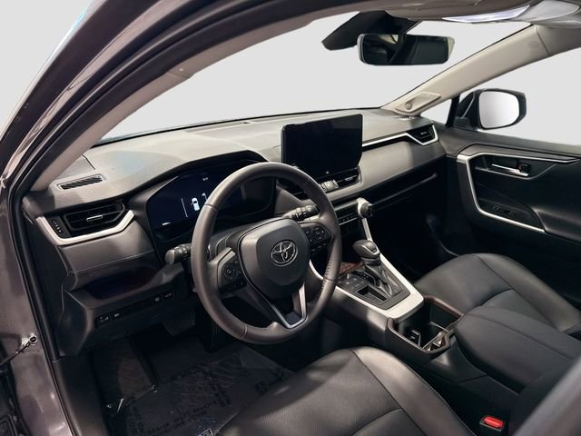 Used 2023 Toyota RAV4 Limited image 10
