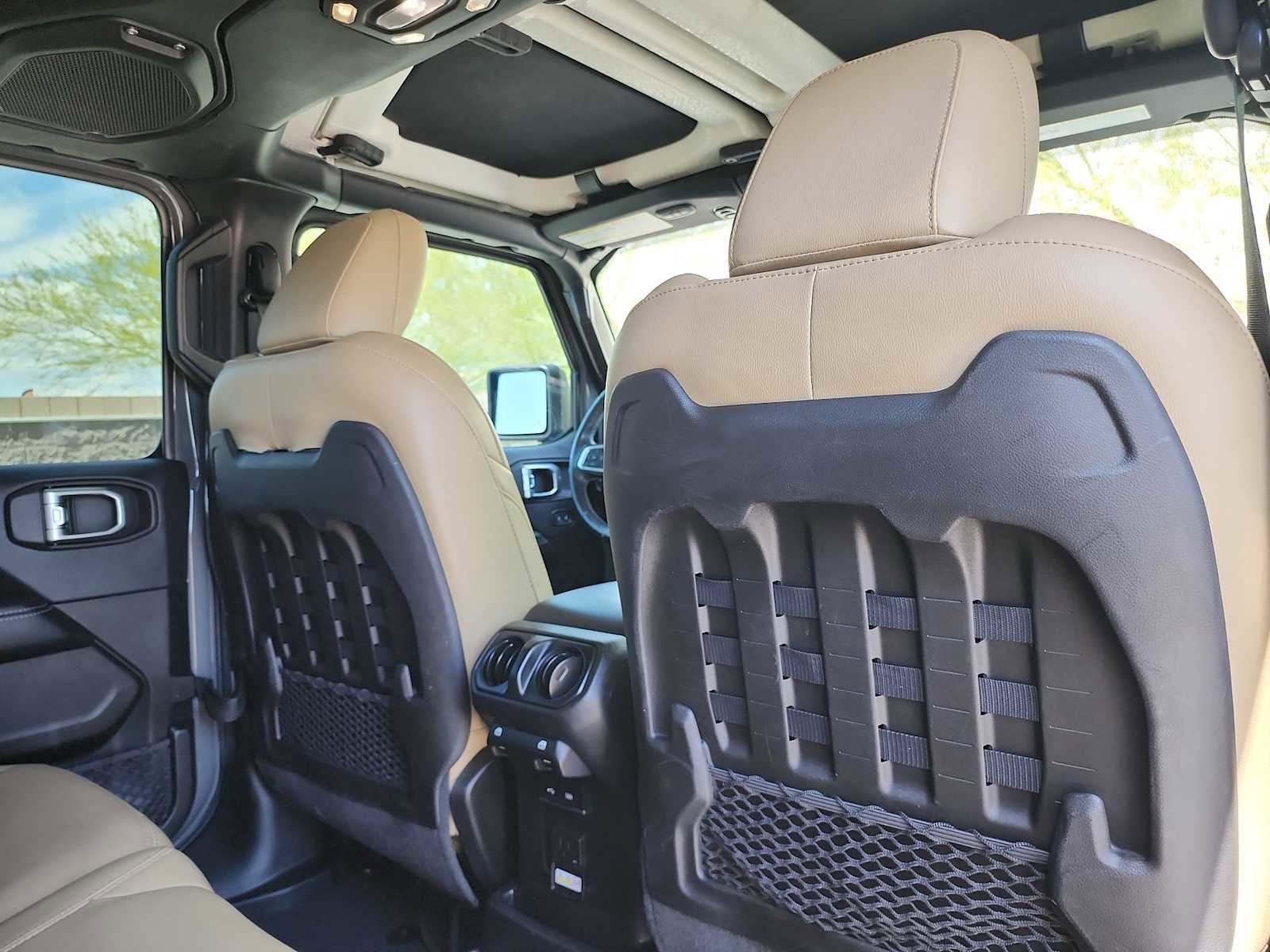 Used 2019 Jeep Wrangler Unlimited Rubicon AWD/4WD image 15