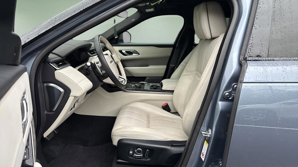 Used 2018 Land Rover Range Rover Velar R-Dynamic HSE AWD/4WD image 11