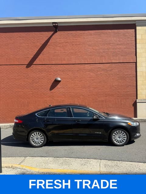 Used 2013 Ford Fusion SE image 1