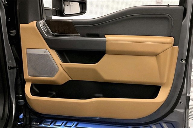 Used 2024 Ford F250 Lariat w/ Black Appearance Package image 18