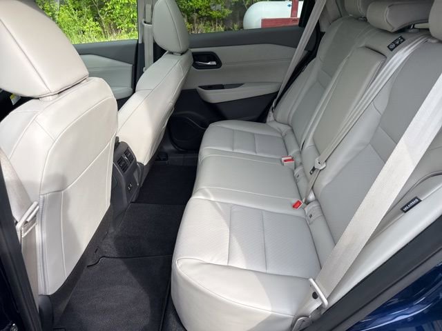 Used 2026 Nissan Rogue SV AWD/4WD image 15