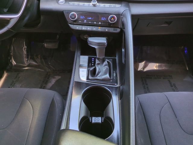 Used 2023 Hyundai Elantra SEL w/ Convenience Package image 18