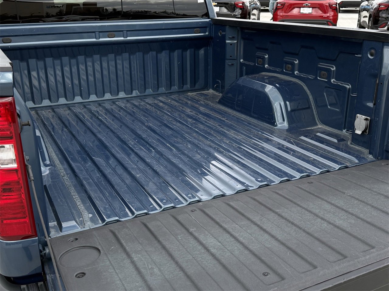 Used 2024 Chevrolet Silverado 1500 Custom image 24