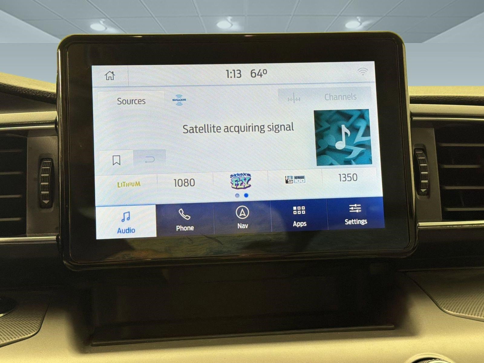 Used 2021 Ford Explorer XLT w/ Equipment Group 202A RWD image 22