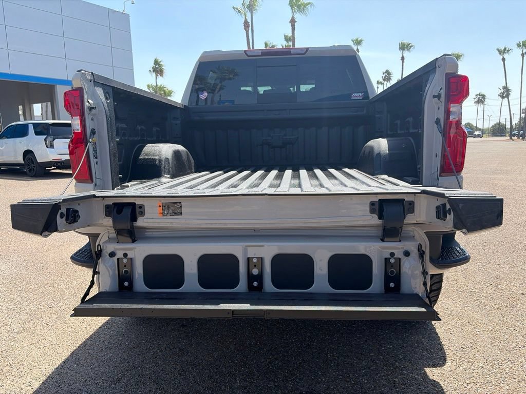 New 2026 Chevrolet Silverado 1500 RST w/ RST All Star Premium Package AWD/4WD image 5