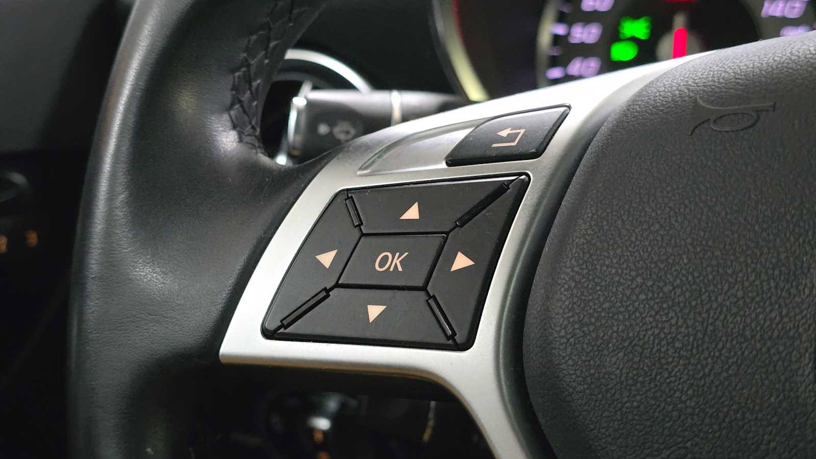 Used 2016 Mercedes-Benz SLK 300 image 28