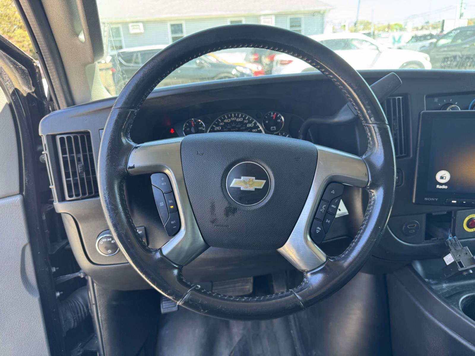Used 2017 Chevrolet Express 2500 RWD image 12