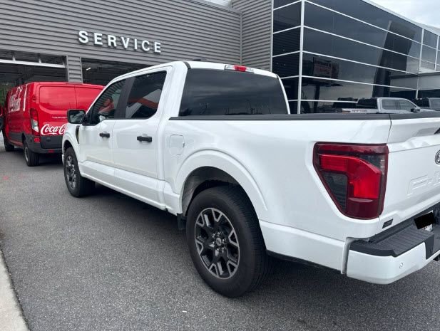 Used 2024 Ford F150 STX RWD image 5