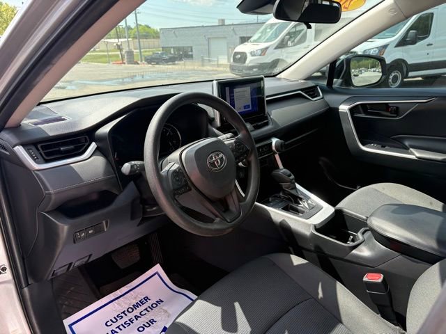 Used 2023 Toyota RAV4 LE image 3