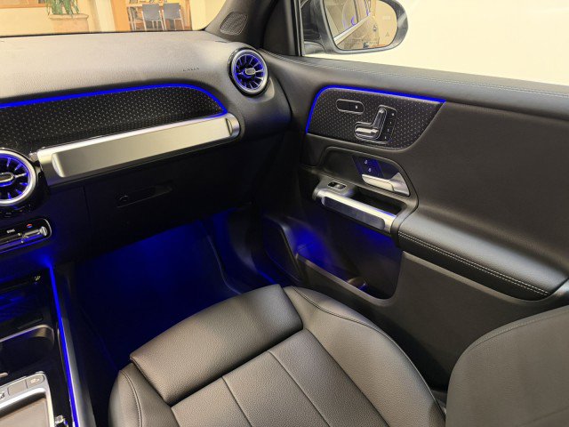 Certified 2025 Mercedes-Benz GLB 250 4MATIC w/ Winter Package image 16