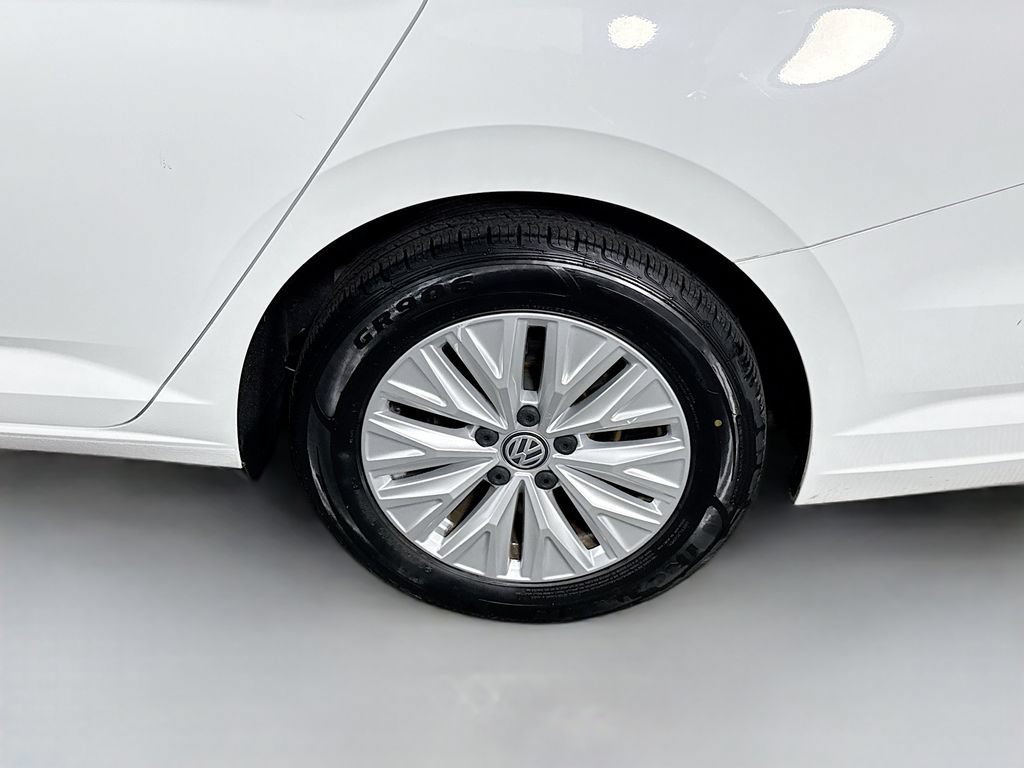 Used 2019 Volkswagen Jetta SE FWD image 33