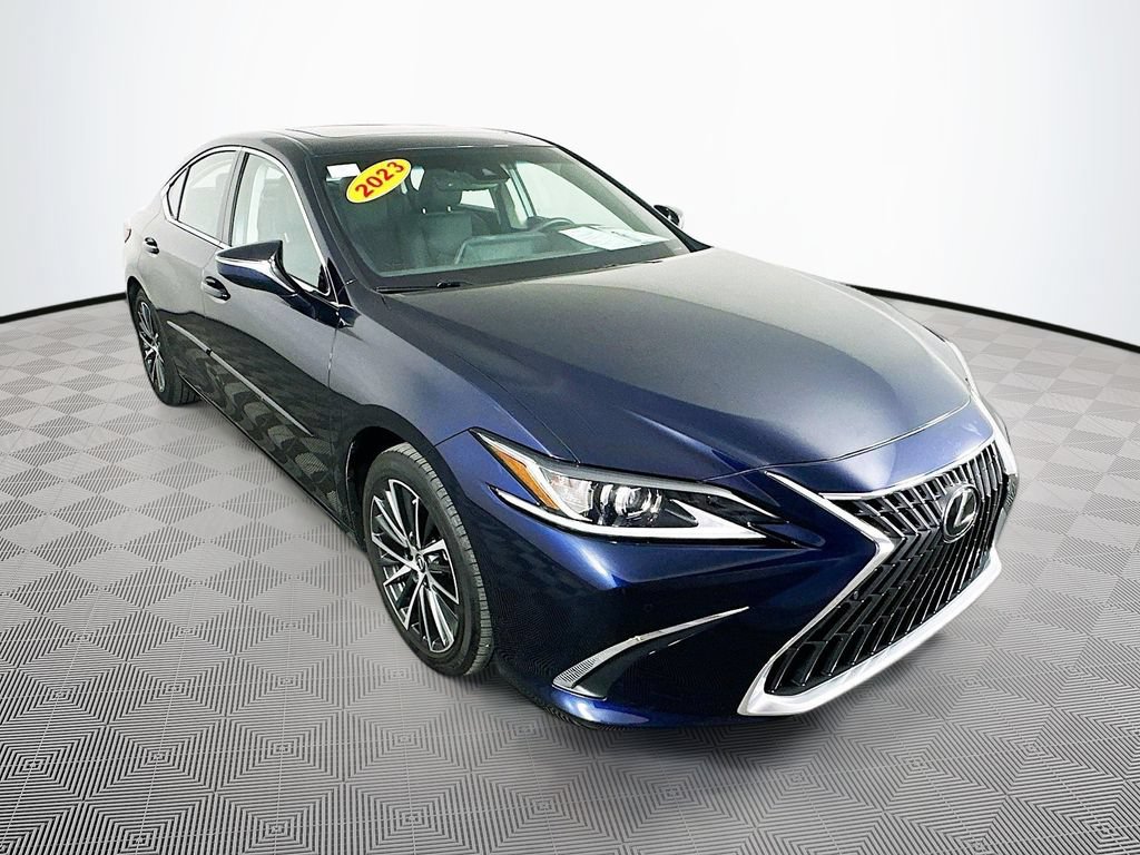 Used 2023 Lexus ES 350 w/ Premium Package FWD image 3