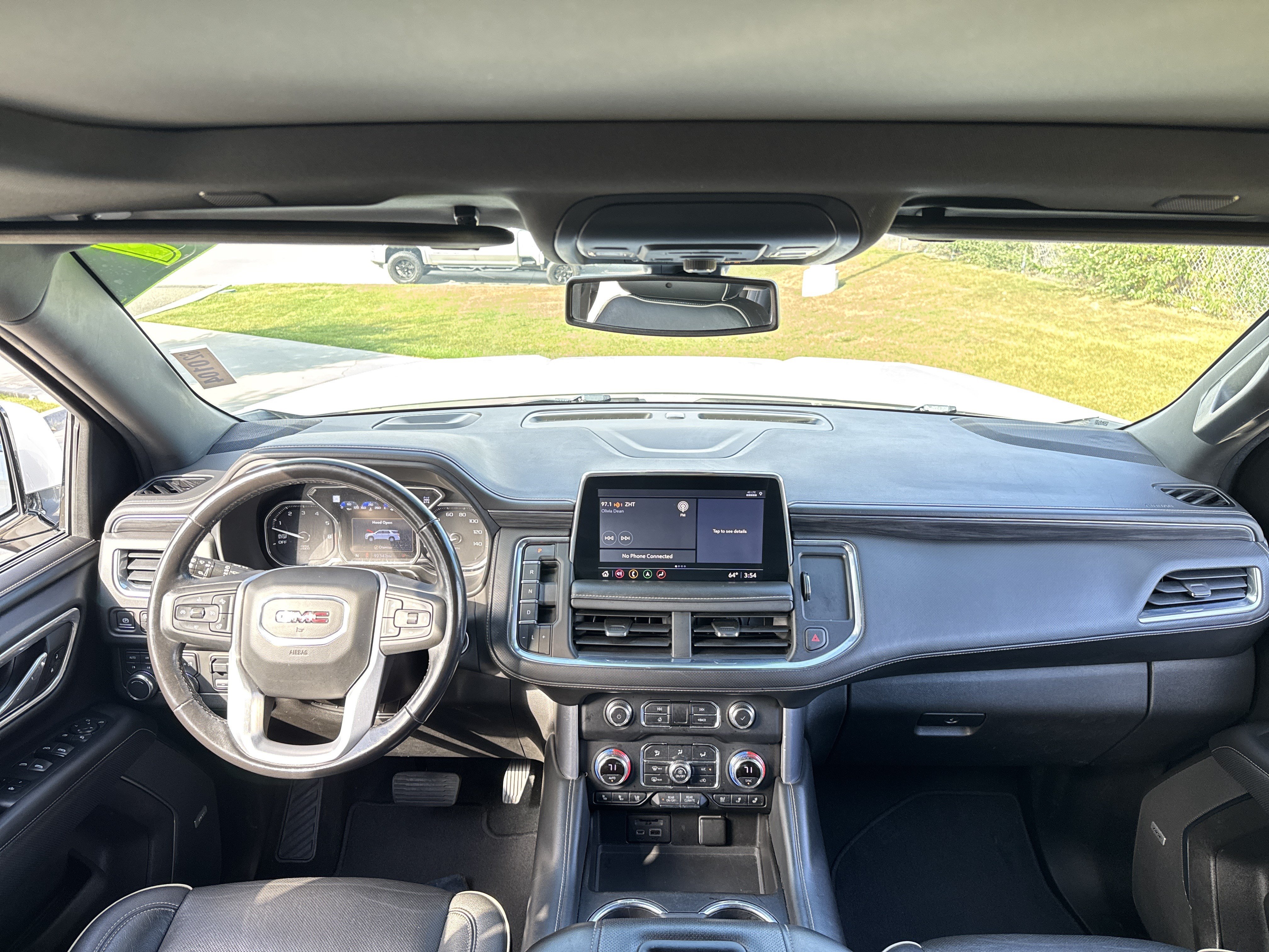 Used 2021 GMC Yukon XL SLT w/ SLT Luxury Plus Package AWD/4WD image 19