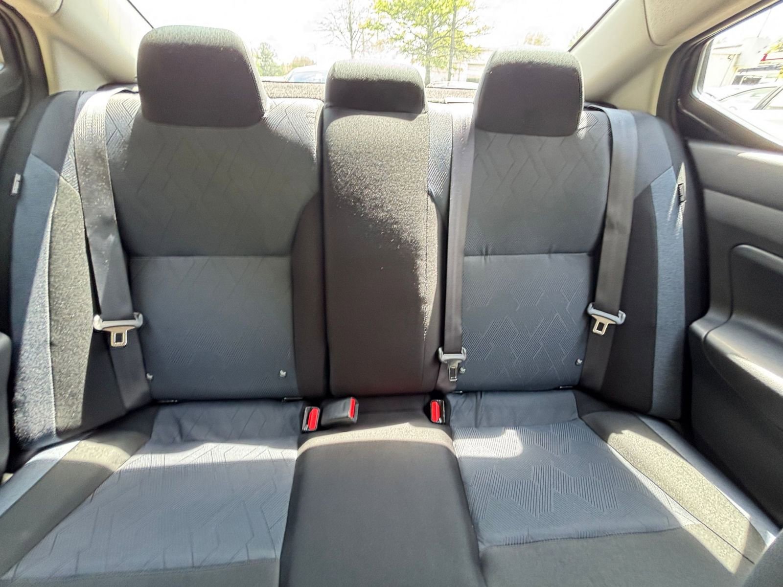 Used 2025 Nissan Versa SV image 38