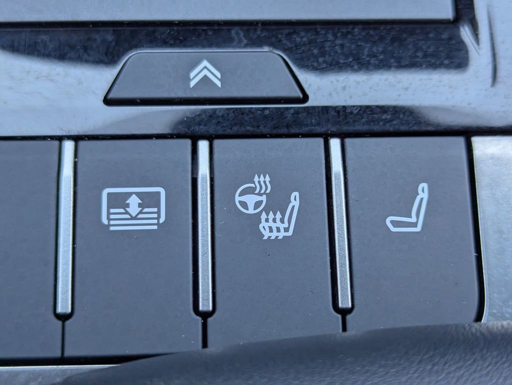 Used 2022 Lexus LS 500 w/ Accessory Package (Z2) image 26