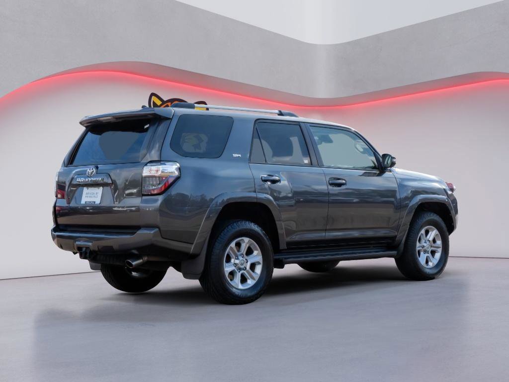 Used 2020 Toyota 4Runner SR5 Premium image 4