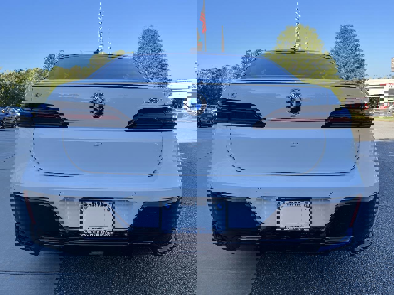 Used 2025 BMW i7 eDrive50 w/ M Sport Package image 12