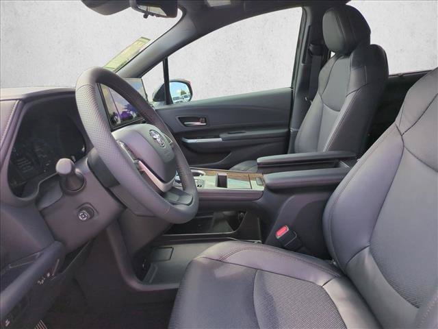 New 2026 Toyota Sienna Limited FWD image 4