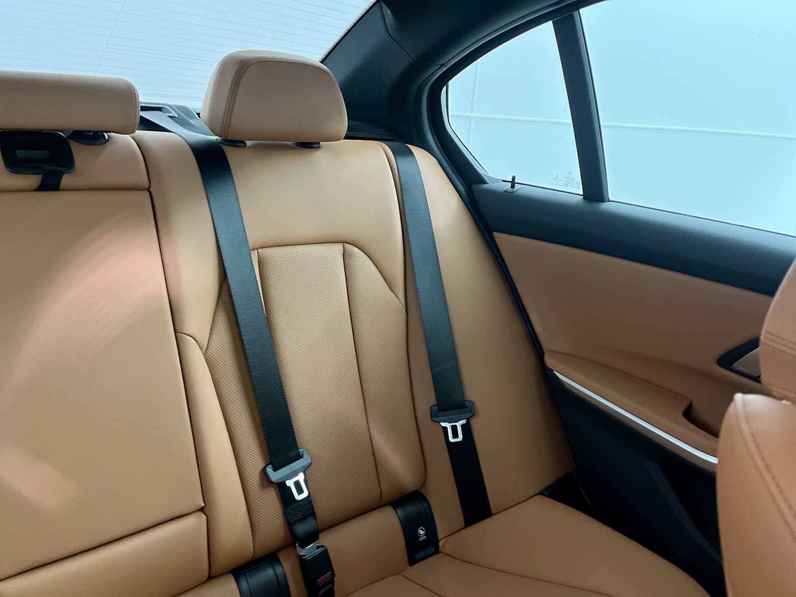 Used 2022 BMW 330e xDrive w/ Premium Package AWD/4WD image 14