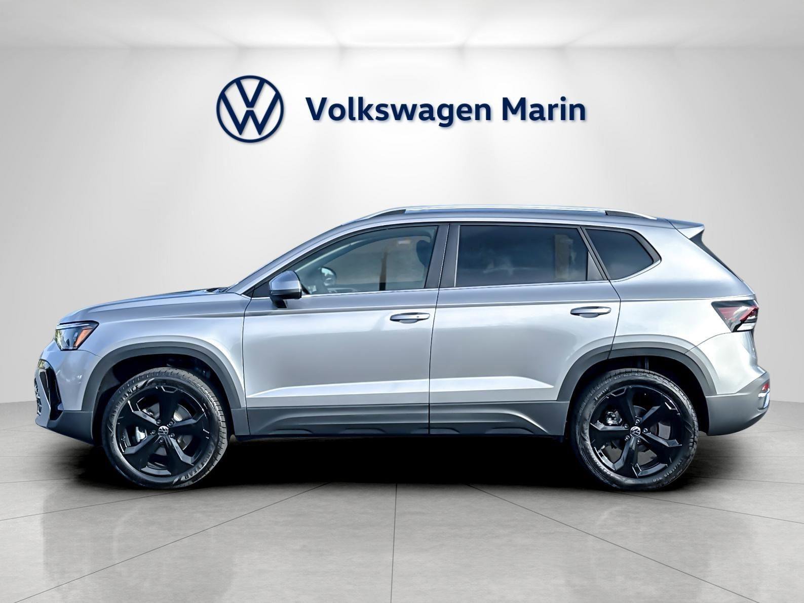 New 2026 Volkswagen Taos SEL image 2