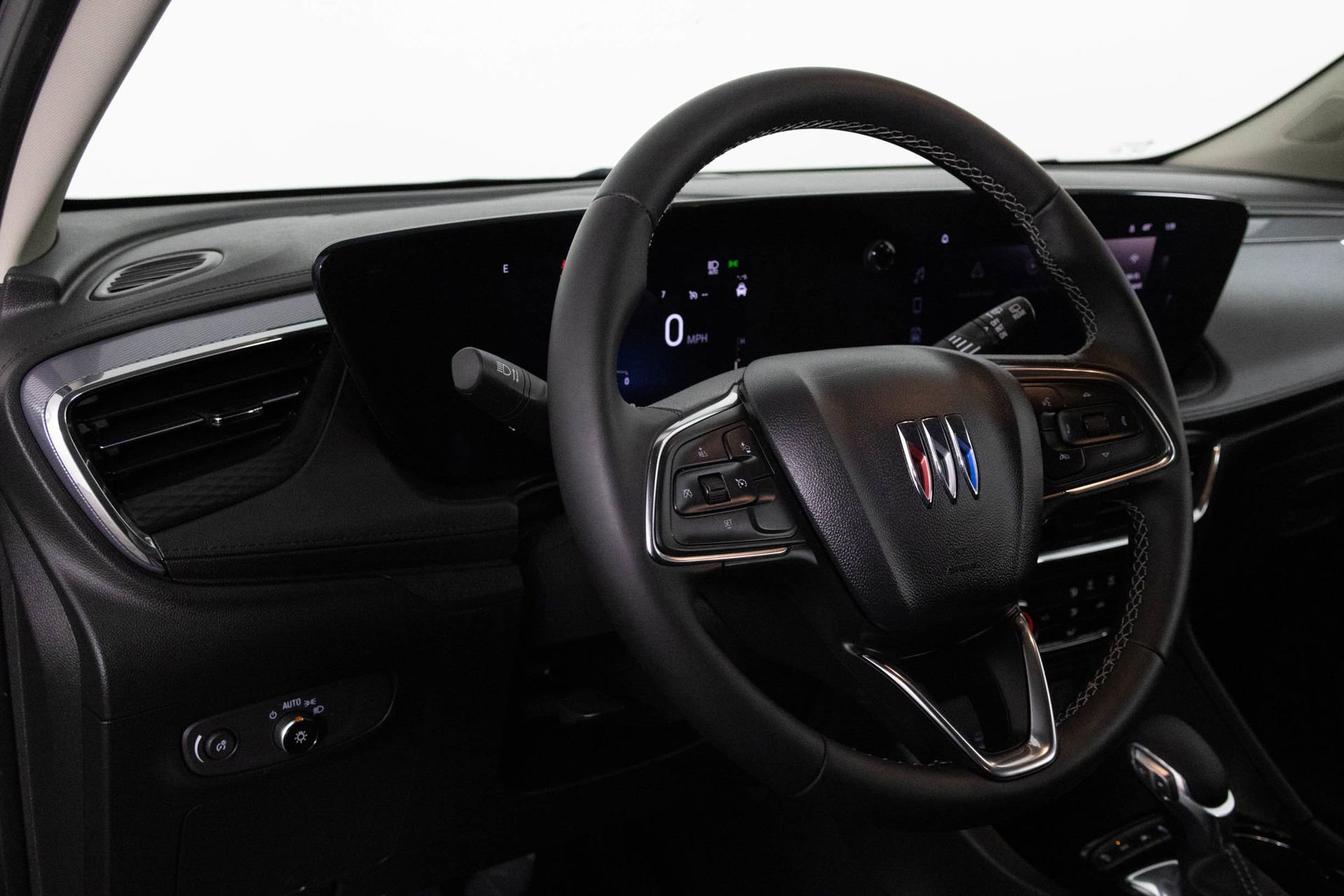 Used 2025 Buick Encore GX Preferred image 31