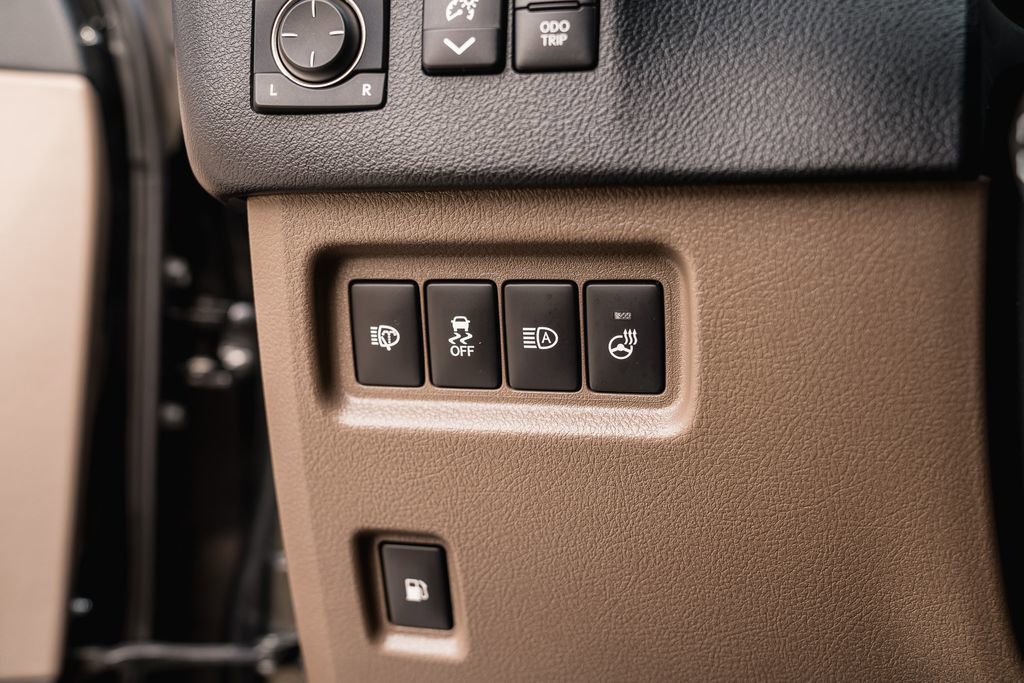 Used 2023 Lexus GX 460 Premium image 14