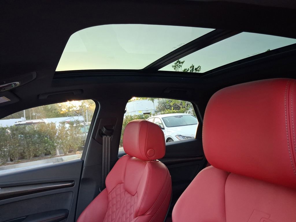 Used 2025 Audi SQ5 Premium Plus image 17