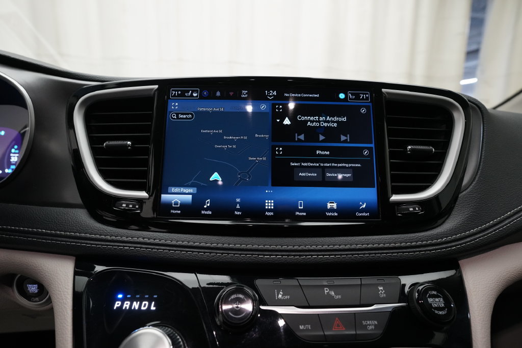 Used 2024 Chrysler Pacifica Limited FWD image 6