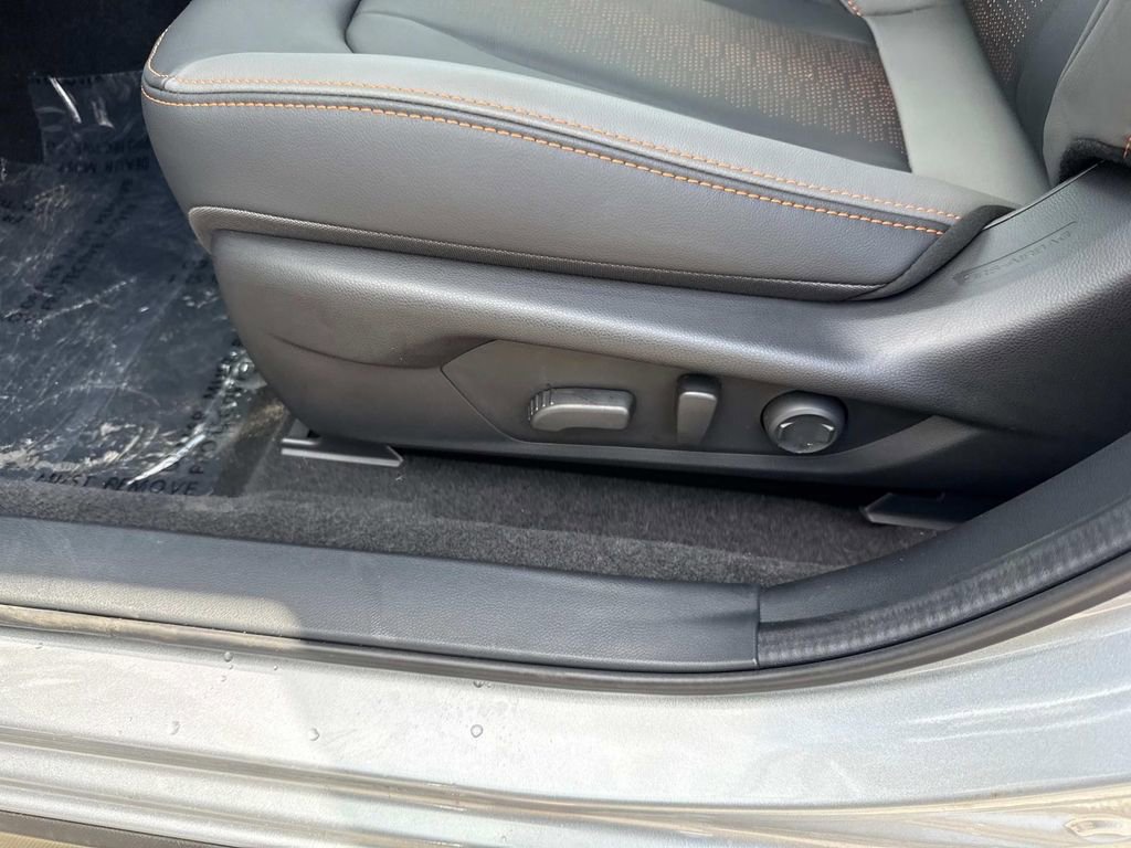 New 2025 Subaru Crosstrek 2.5i Limited w/ Popular Package #3A image 21