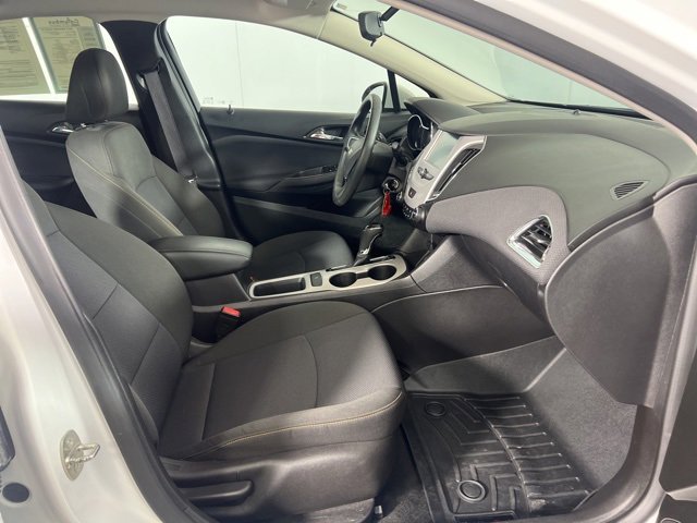 Used 2017 Chevrolet Cruze LS image 11