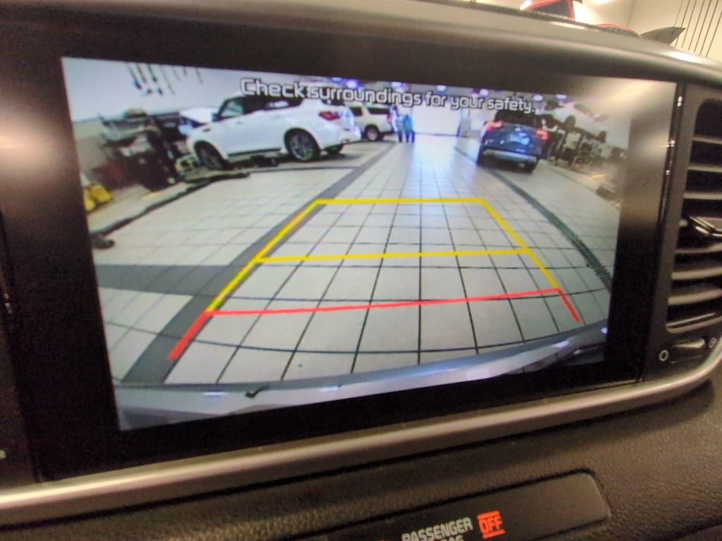 Used 2021 Kia Sportage LX image 9