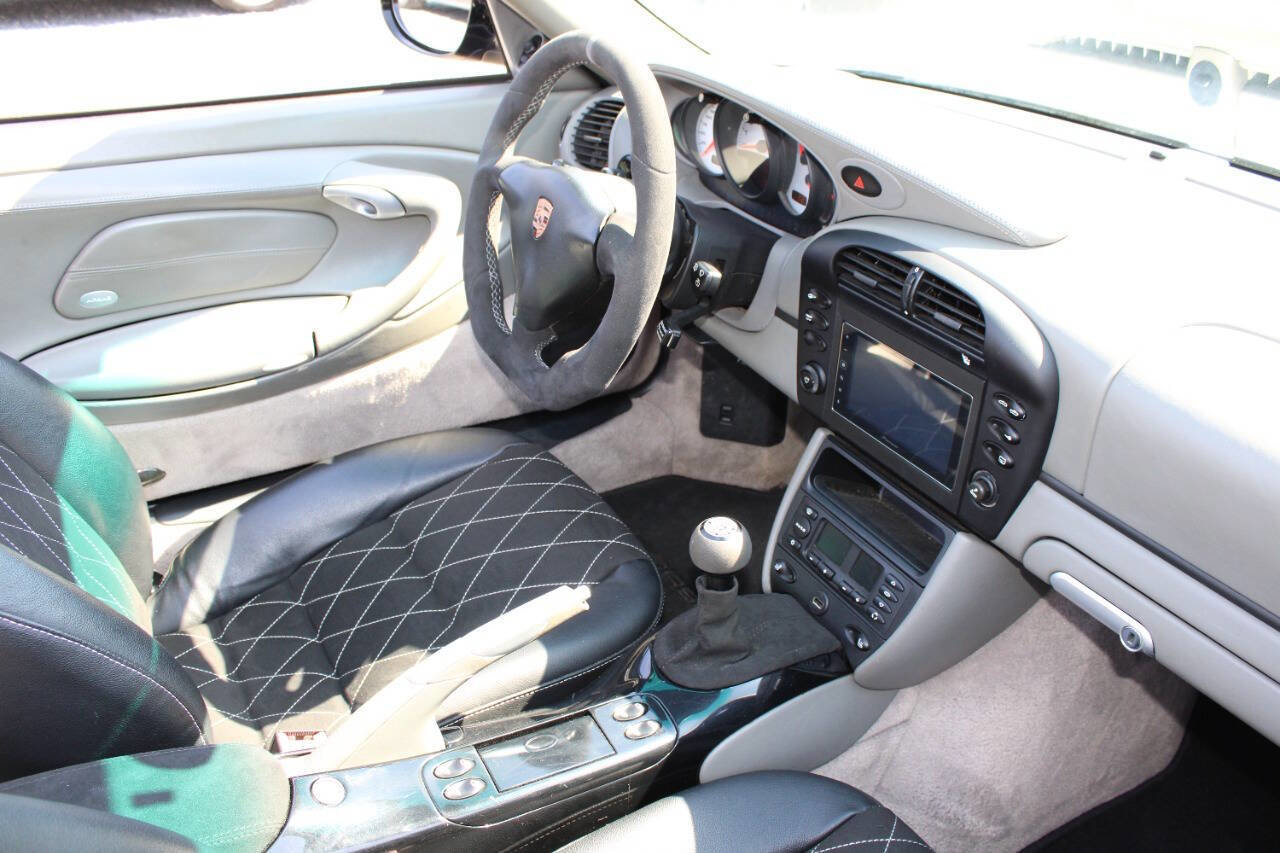 Used 2003 Porsche 911 Carrera 4 image 20