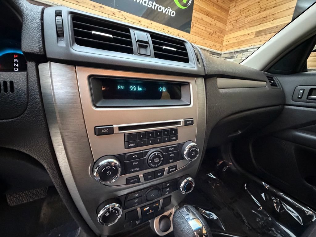 Used 2012 Ford Fusion SE FWD image 34