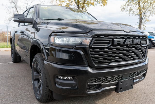 New 2026 RAM 1500 4x4 Crew Cab image 4