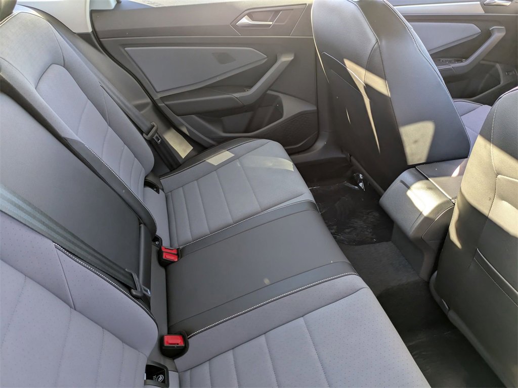 New 2026 Volkswagen Jetta SE image 32