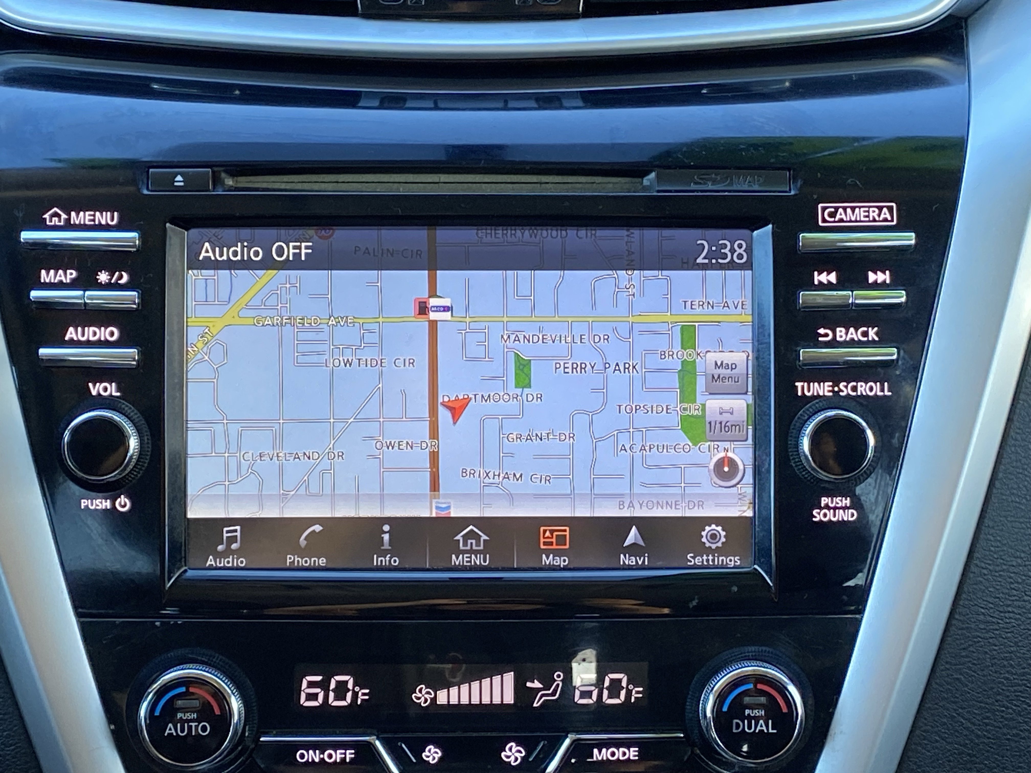 Used 2015 Nissan Murano S w/ Navigation Package image 13