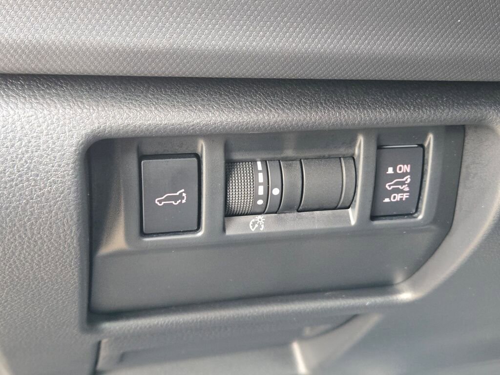 Used 2025 Subaru Forester Touring image 35