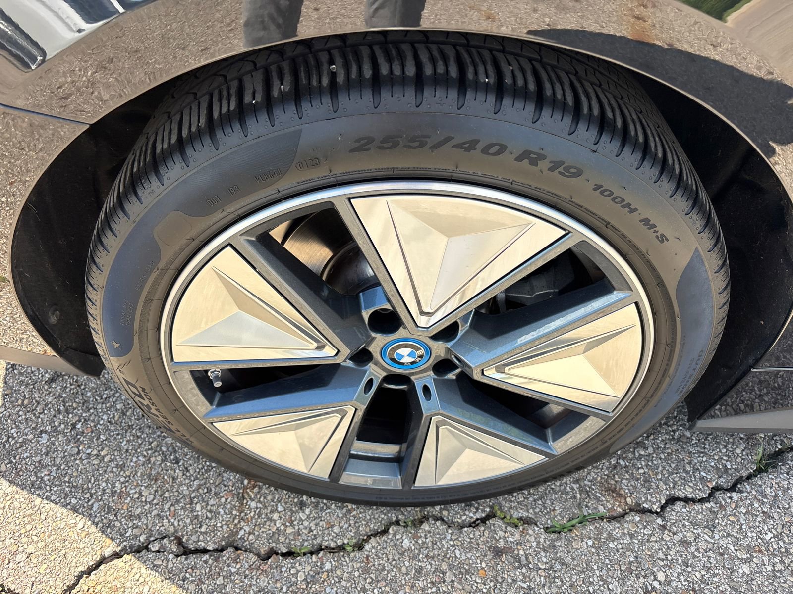Used 2023 BMW i4 eDrive35 w/ Premium Package RWD image 10
