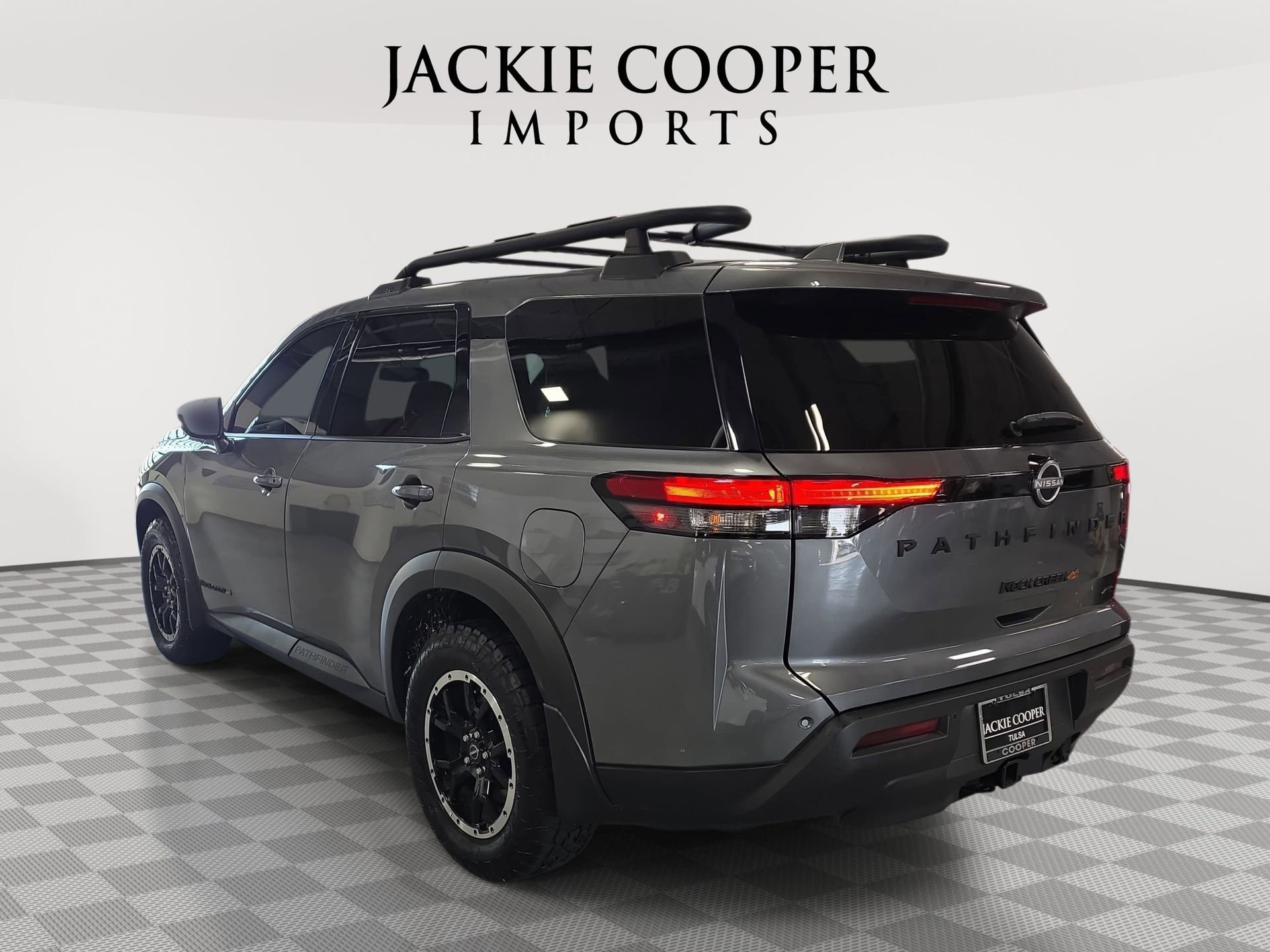 Used 2025 Nissan Pathfinder Rock Creek image 6