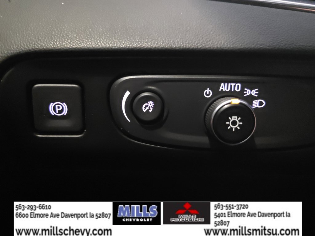 Used 2018 Buick Enclave Avenir FWD image 11