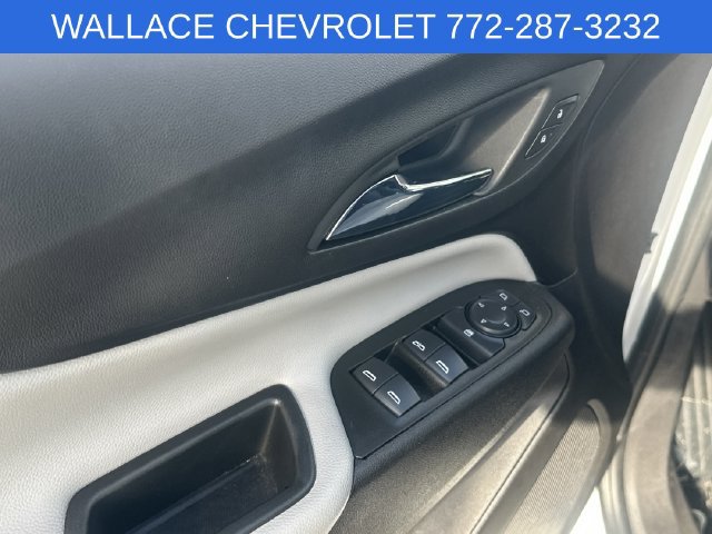 Used 2024 Chevrolet Equinox LT FWD image 18