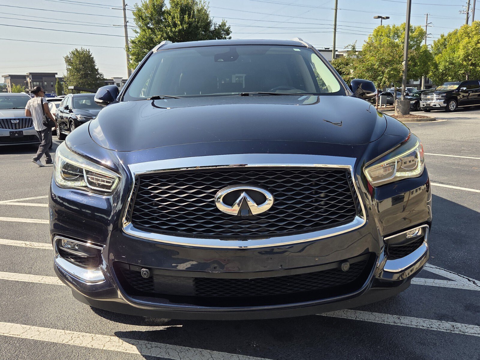 Used 2019 INFINITI QX60 Luxe w/ Essential Package AWD/4WD image 2
