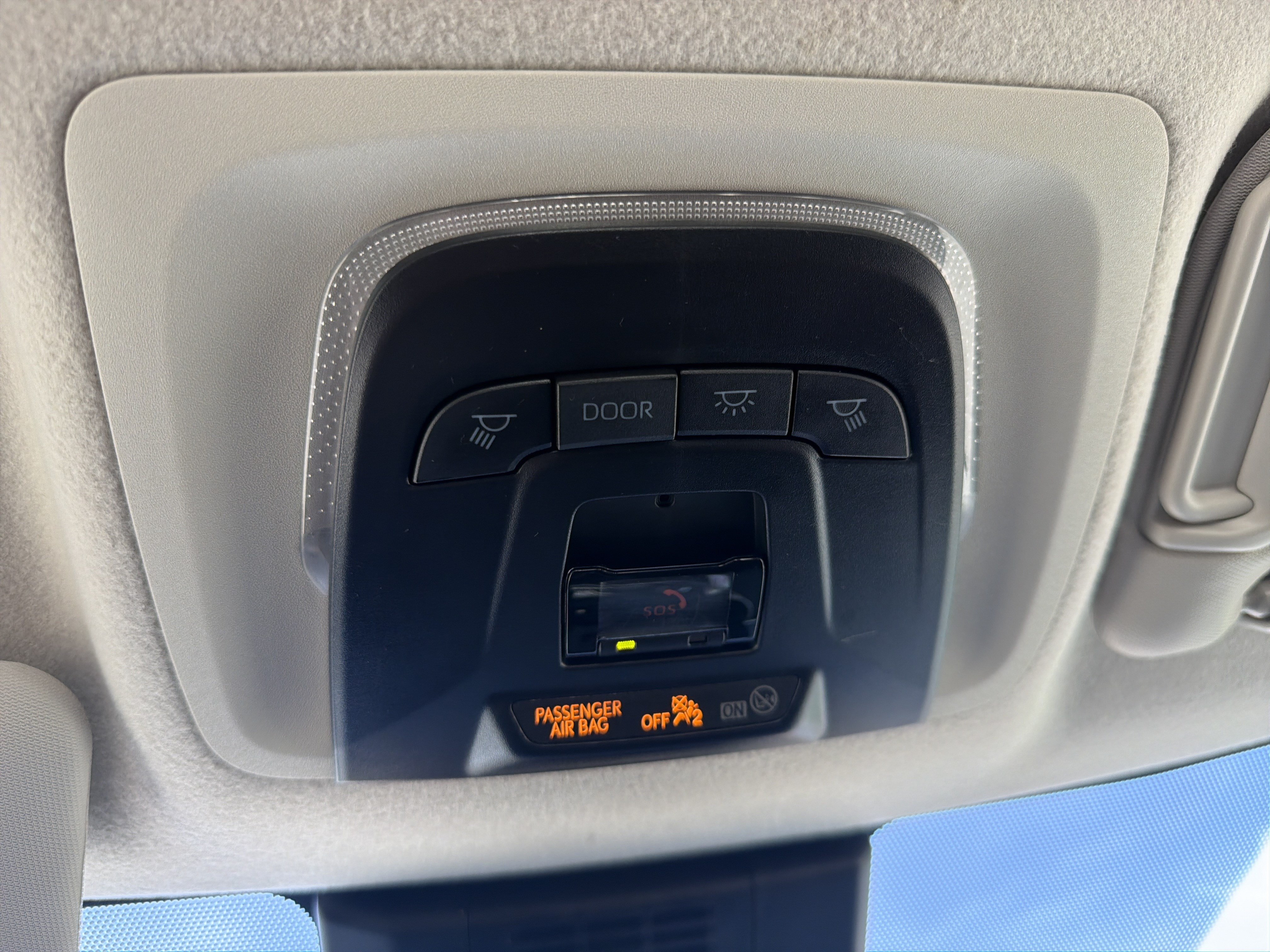 Certified 2025 Toyota Corolla LE w/ Convenience Package FWD image 5