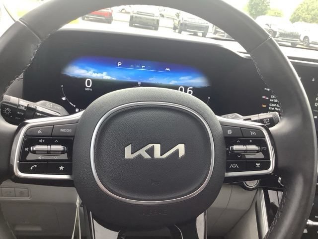Used 2024 Kia Carnival SX Prestige FWD image 44
