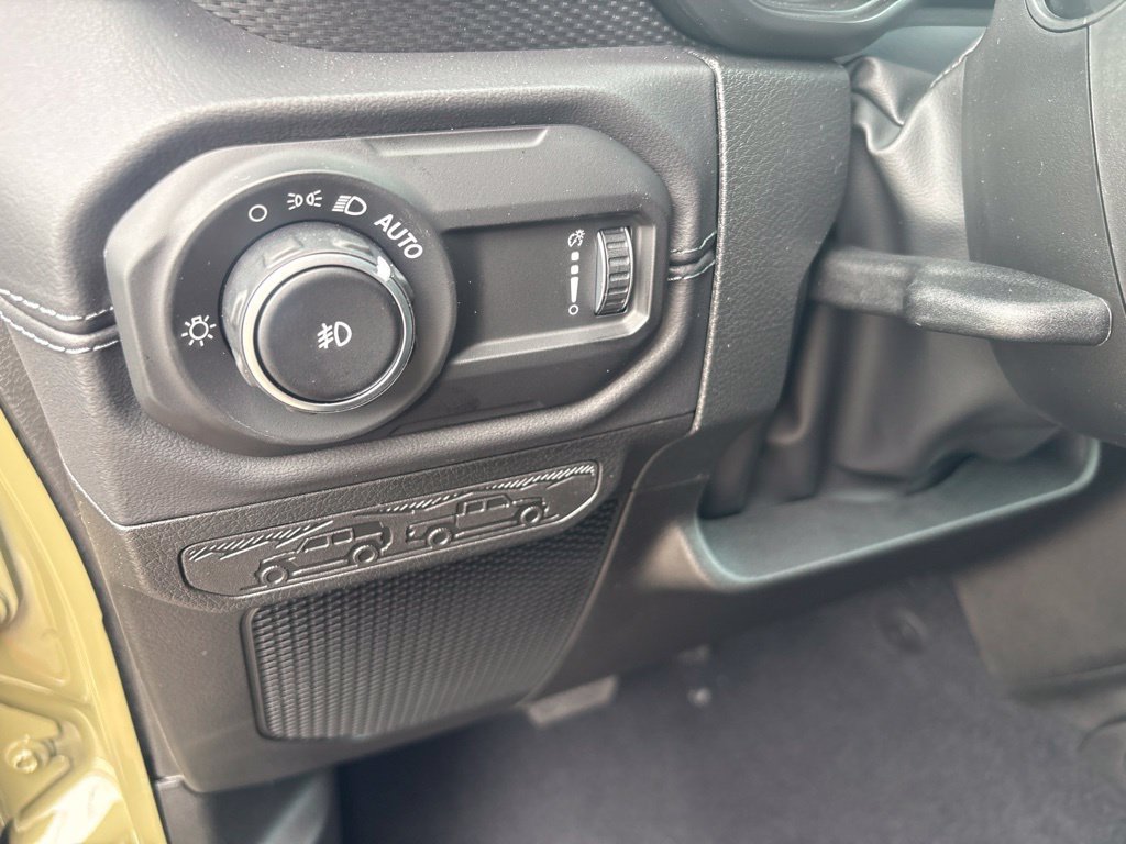 New 2027 Jeep Wrangler Unlimited Rubicon AWD/4WD image 15