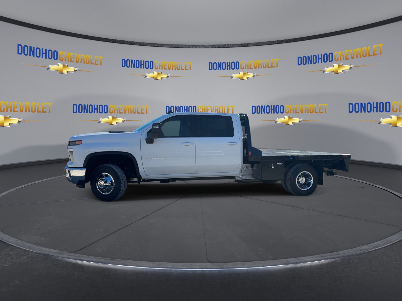 New 2026 Chevrolet Silverado 3500 LT w/ Convenience Package AWD/4WD image 9