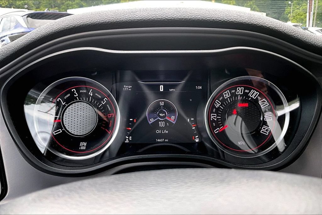 Used 2023 Dodge Challenger R/T RWD image 13